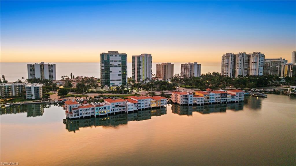 4000 GULF SHORE BLVD N 1500