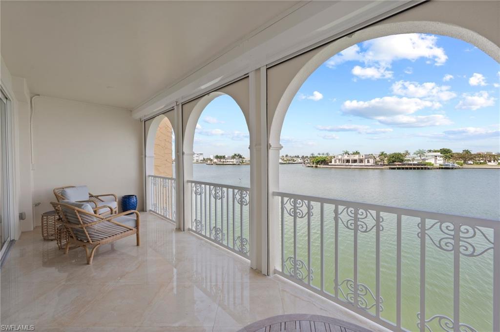 4000 GULF SHORE BLVD N 1500