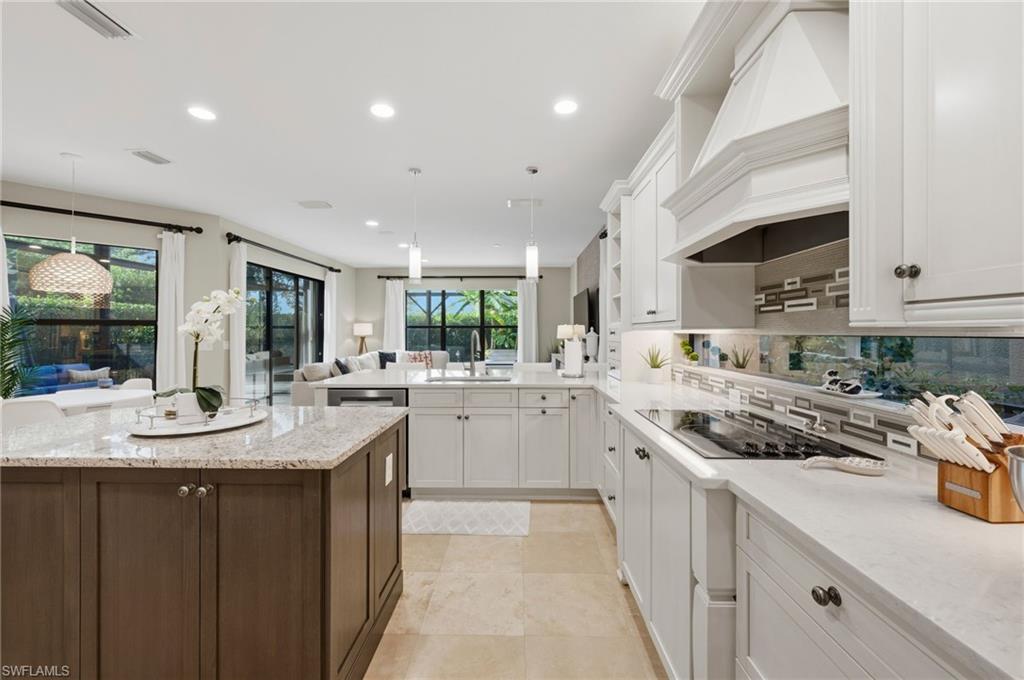 2882 CINNAMON BAY CIR