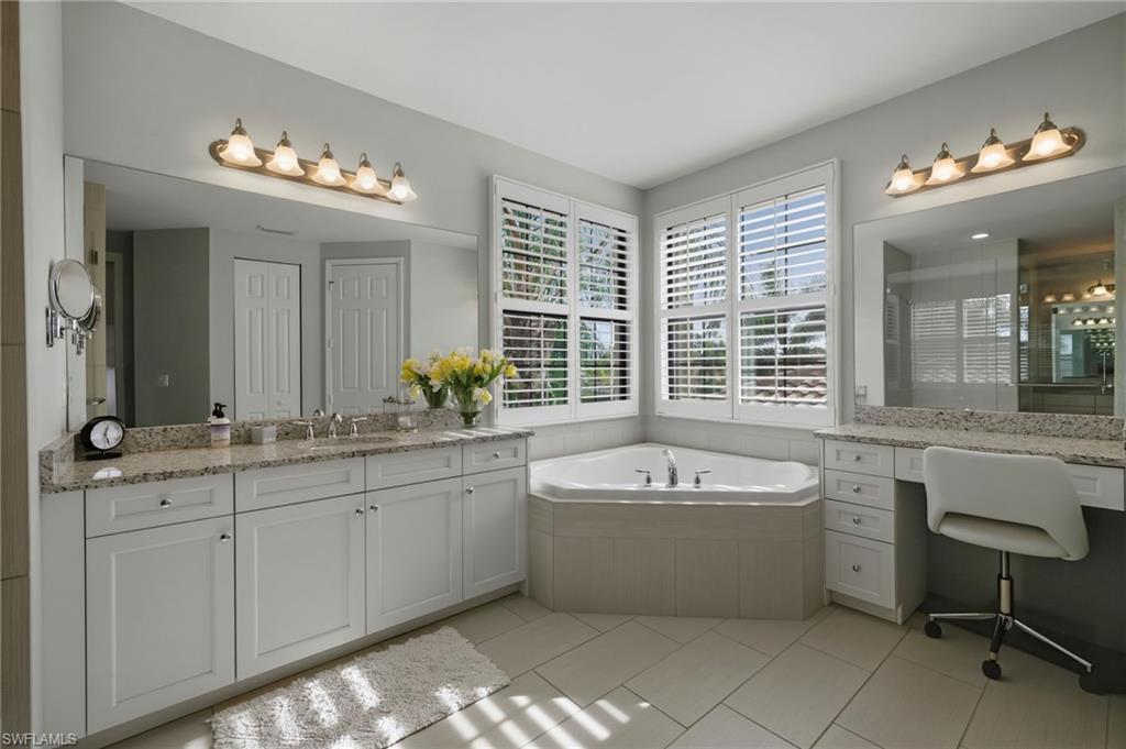 2882 CINNAMON BAY CIR