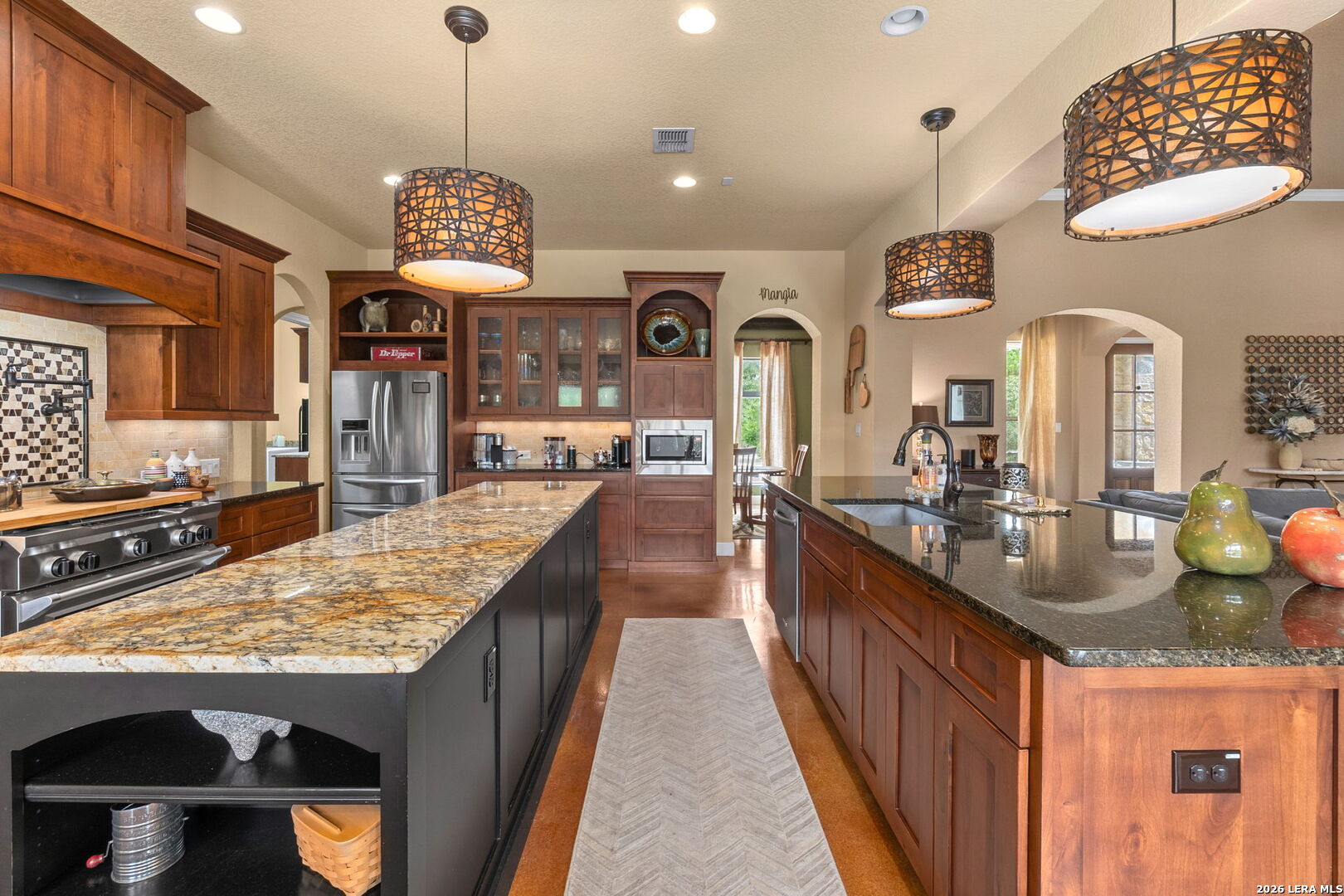 17203 Clovis