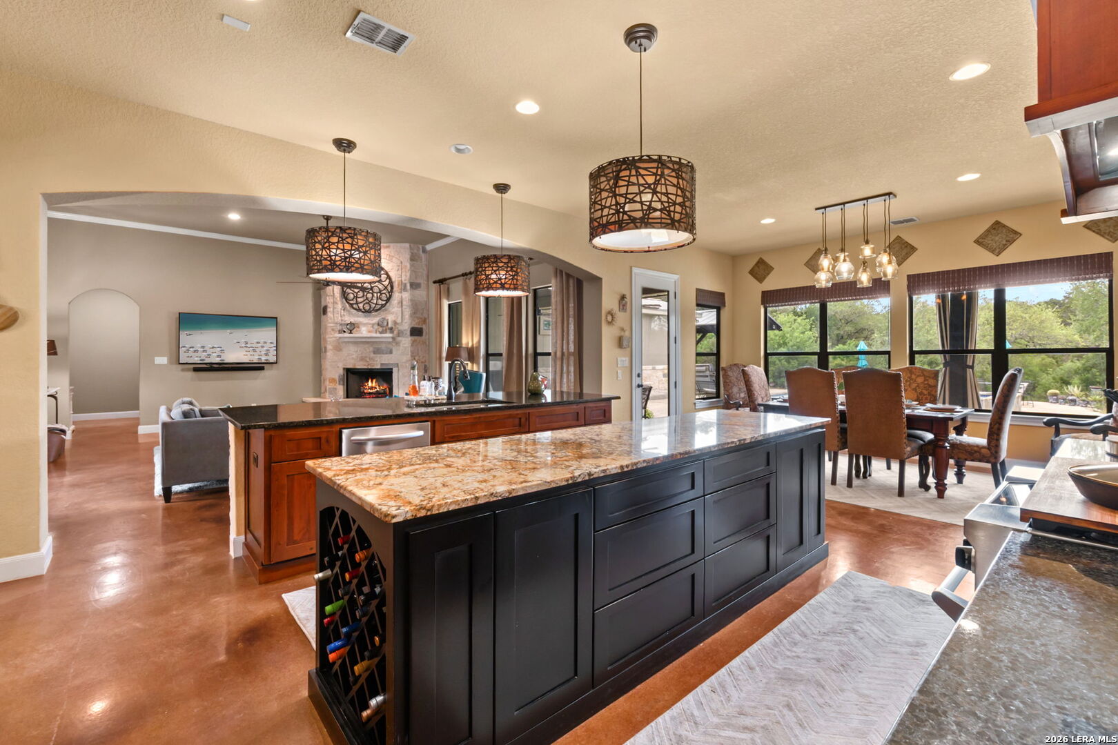17203 Clovis