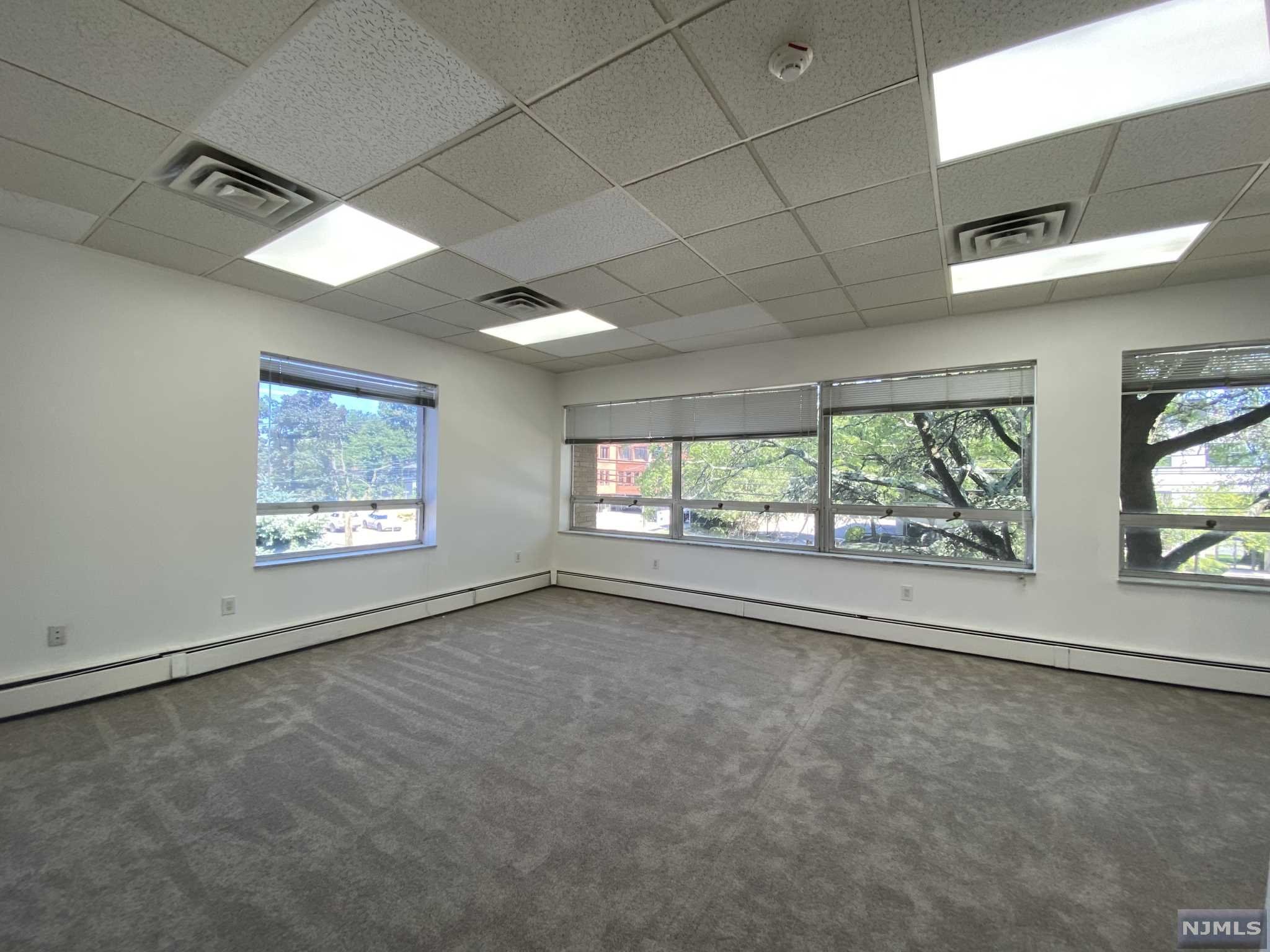 616 E Palisade Avenue 2nd Right