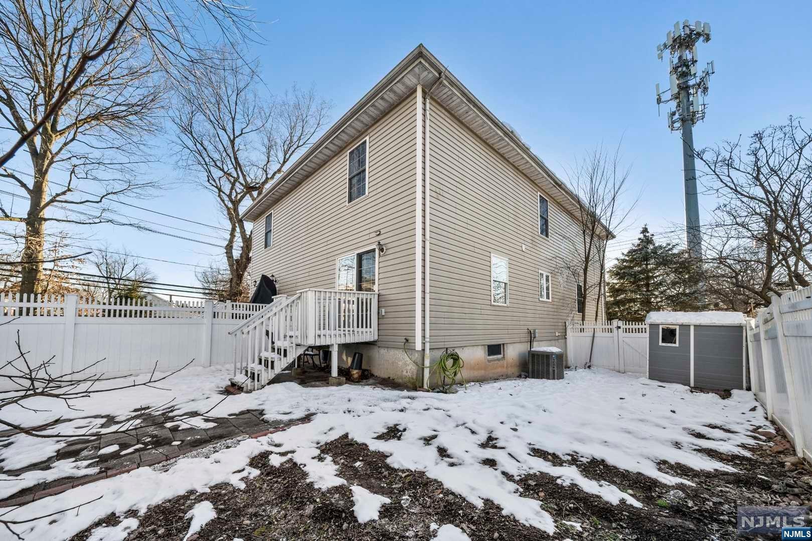 3 Sunset Street