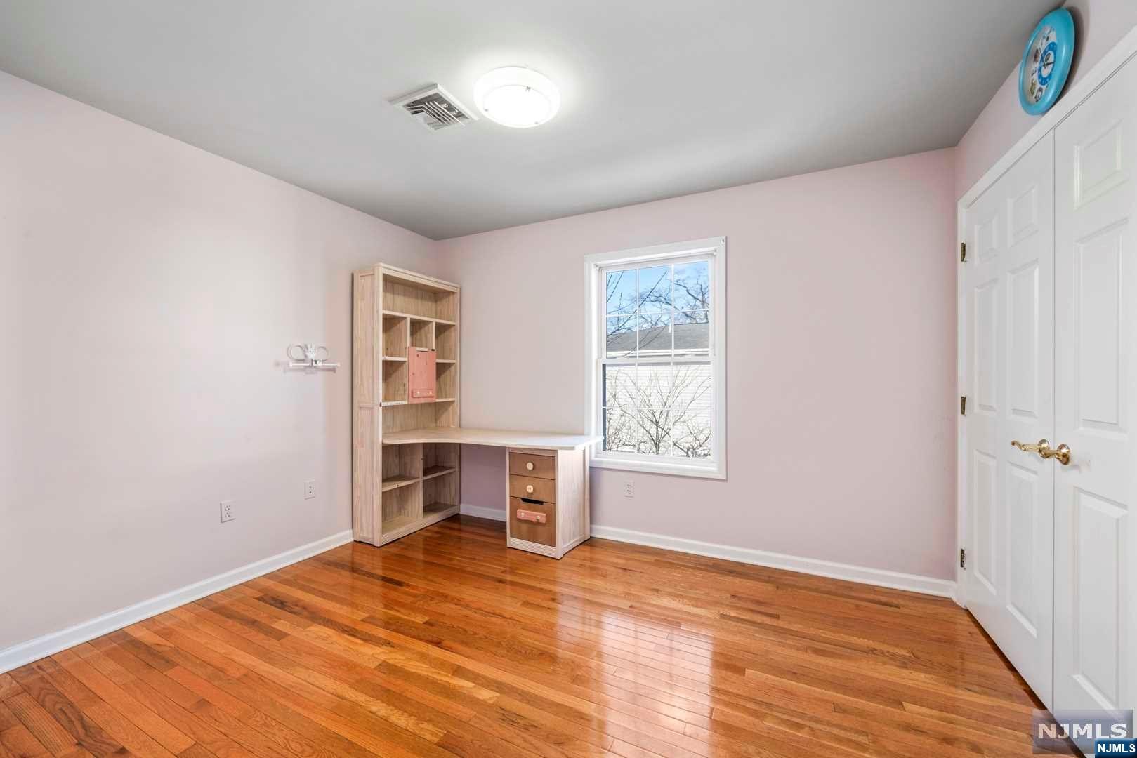 3 Sunset Street