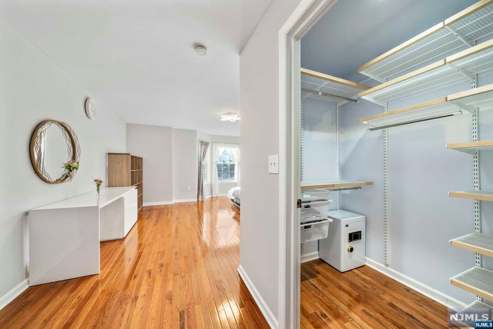 3 Sunset Street