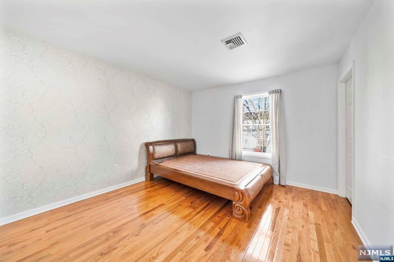 3 Sunset Street