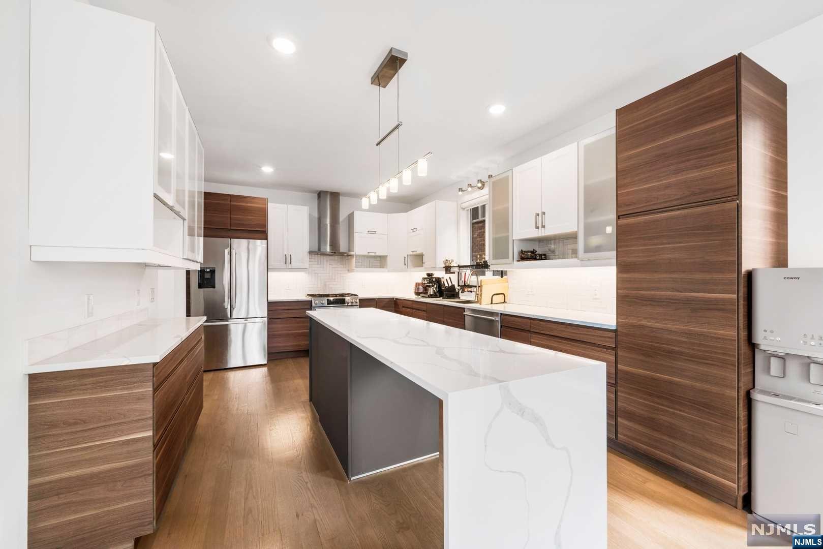 300B 7th Street B