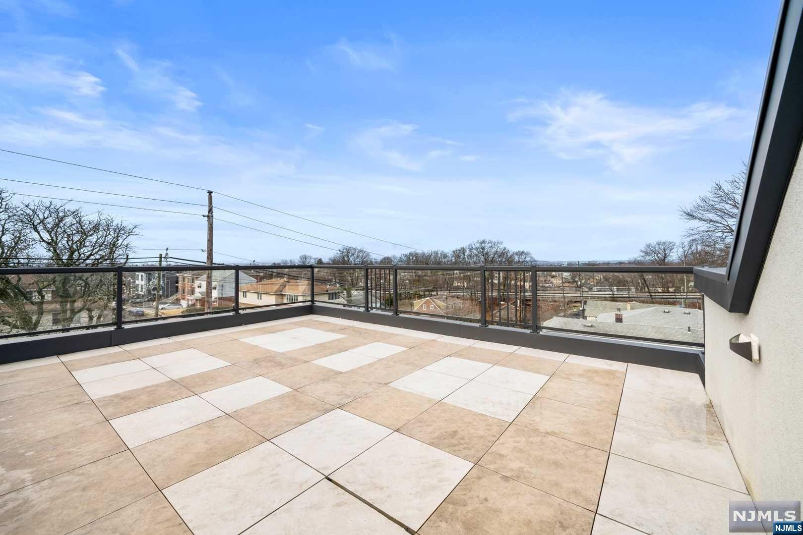 300B 7th Street B