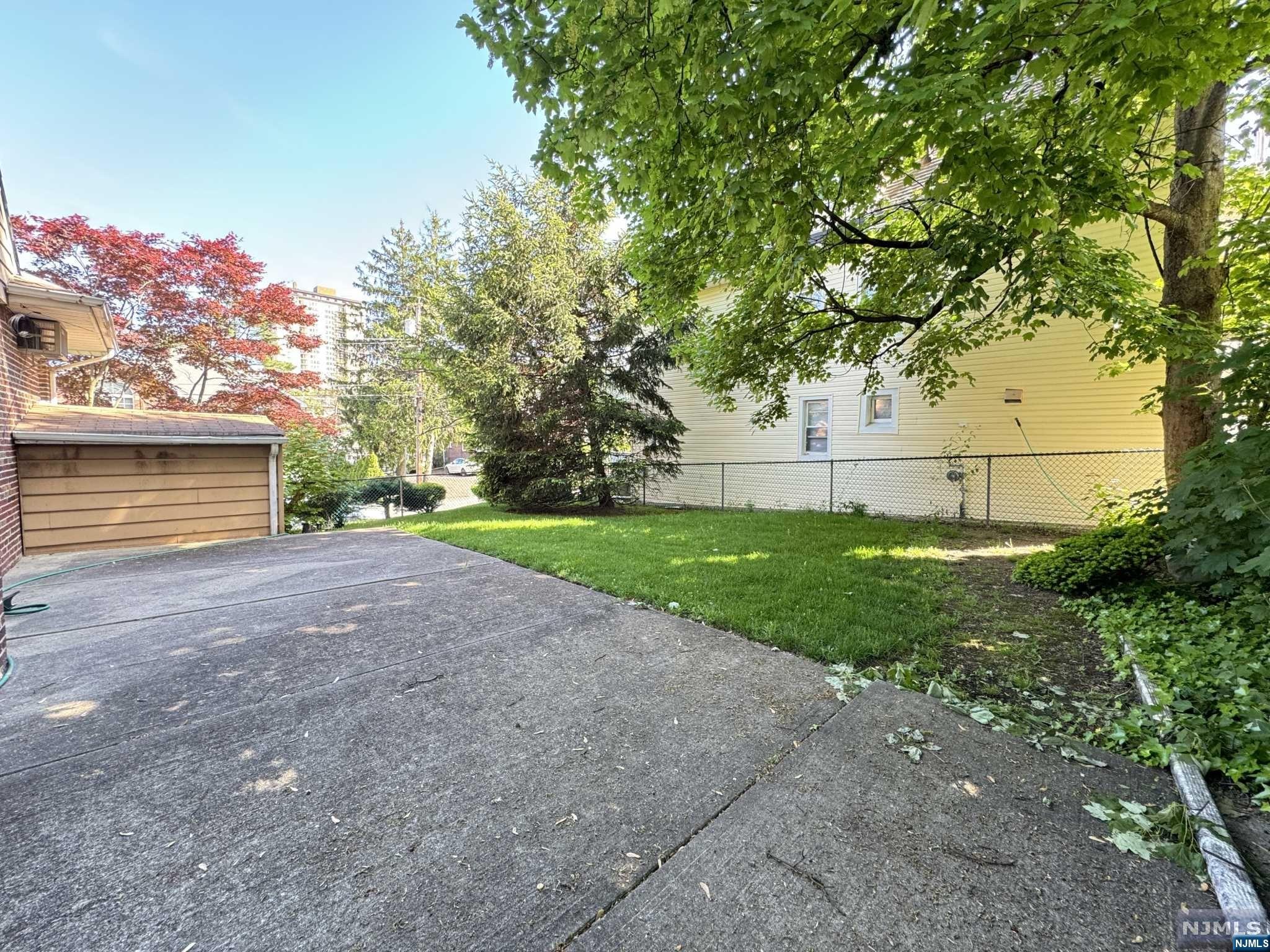 1619 Ann Street 2FL