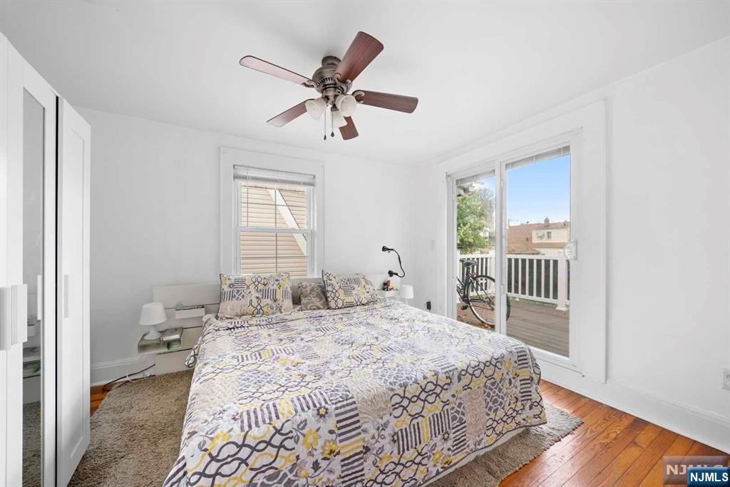 899 Linden Avenue