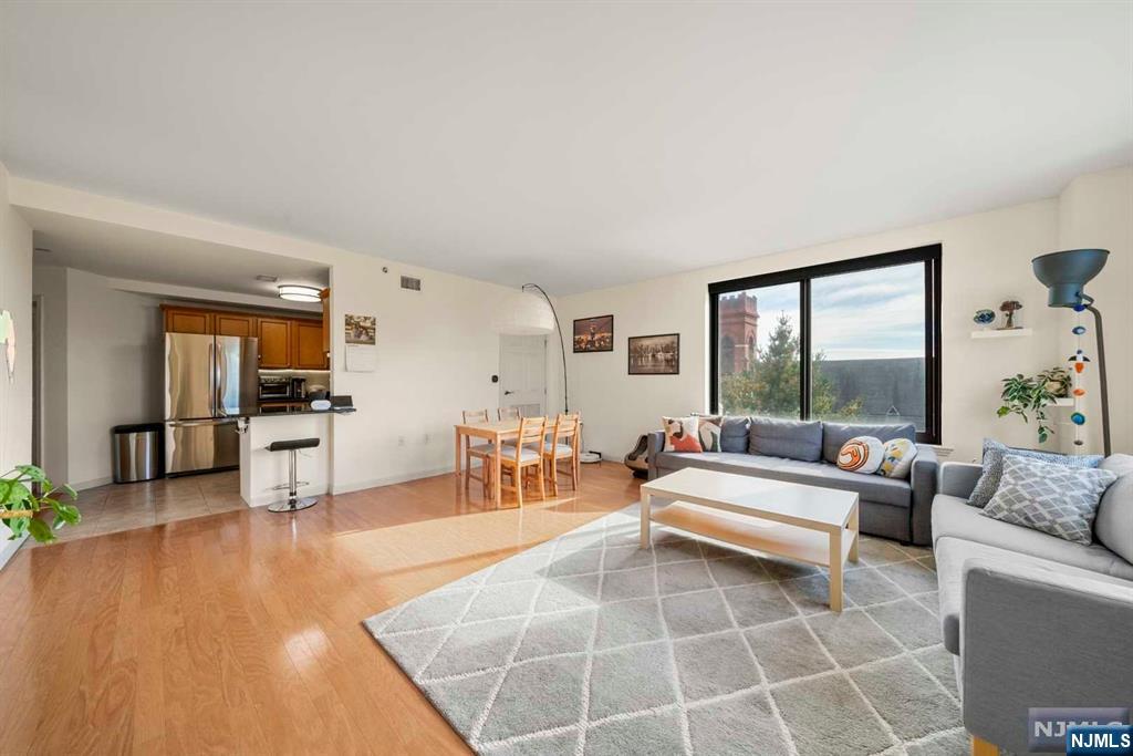 275 State Street 5C