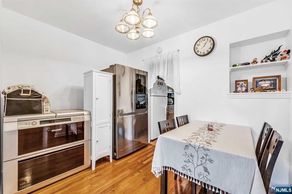 439 Grand Avenue 2D