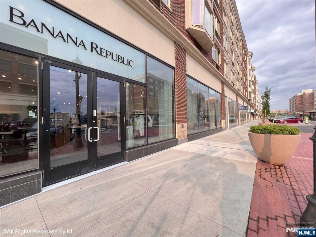 1307 City Place
