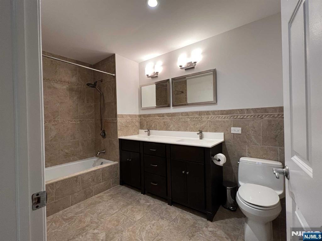 1307 City Place