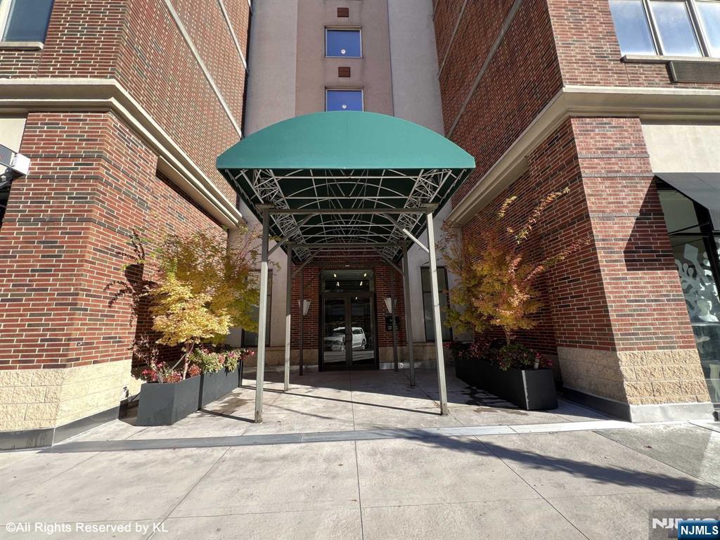 1307 City Place