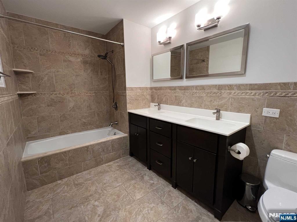 1307 City Place