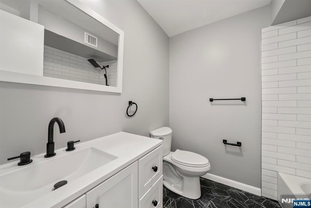 140 Euclid Avenue 3F