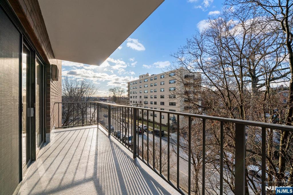 140 Euclid Avenue 3F