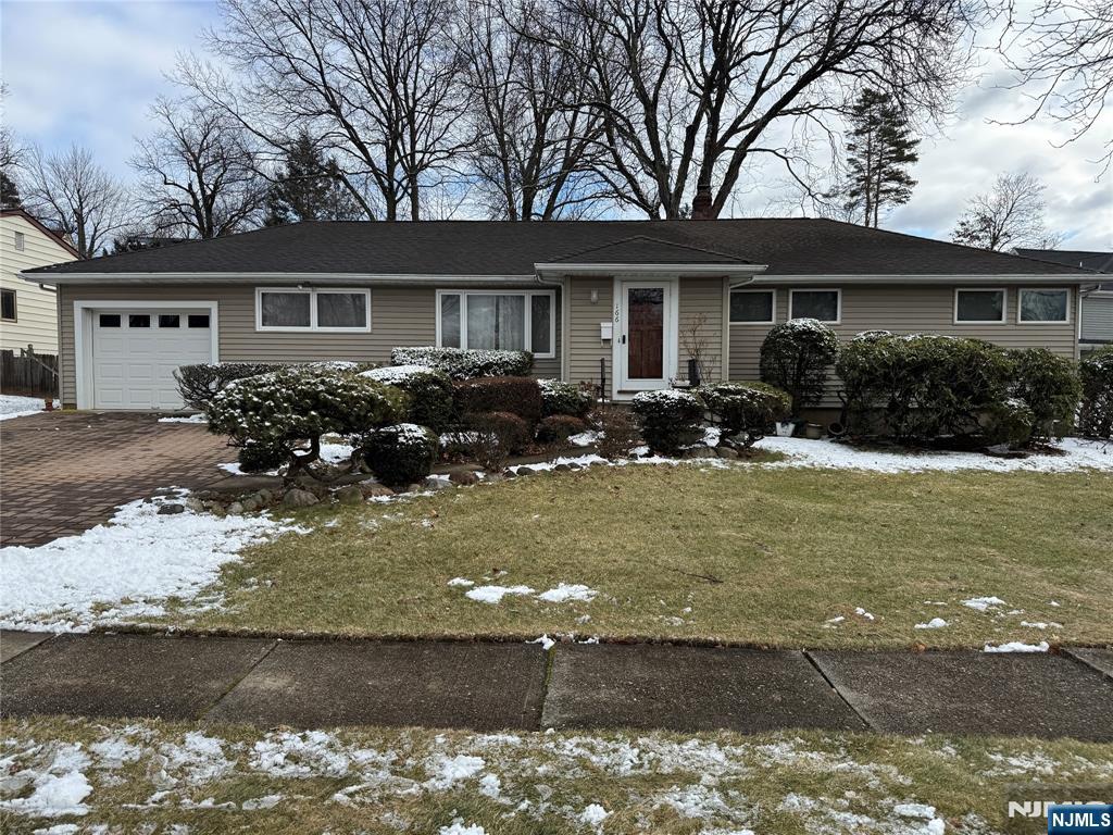 166 Zabriskie Place