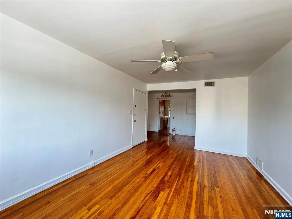 439 Grand 2D