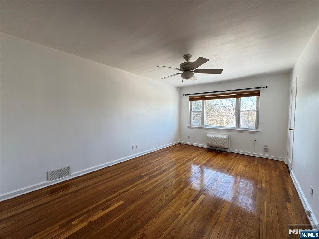 439 Grand 2D