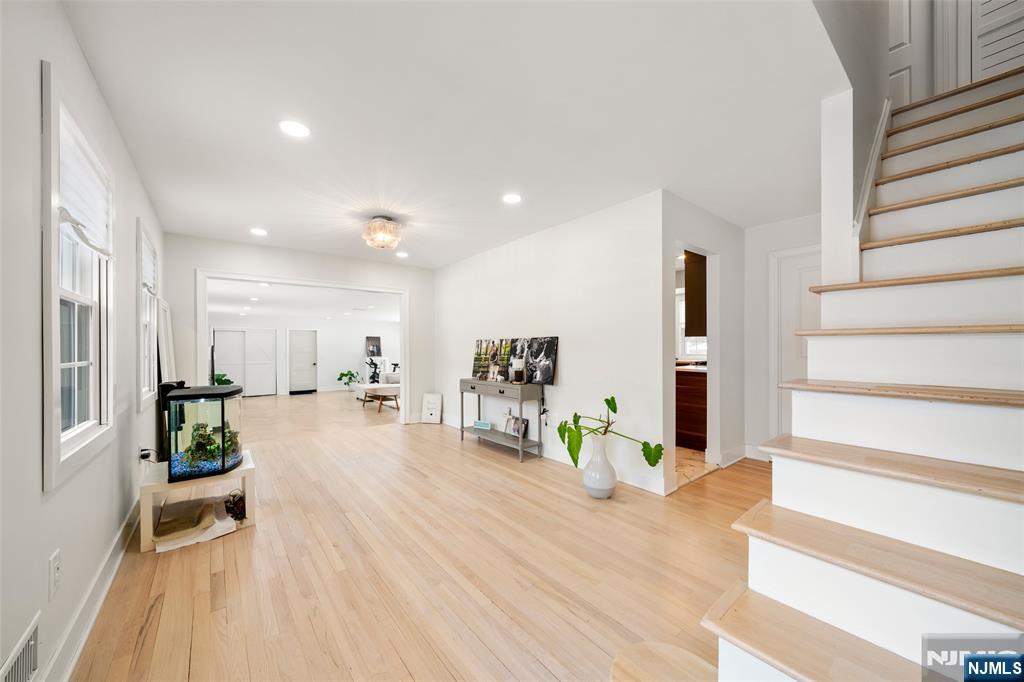 141 Sunset Lane