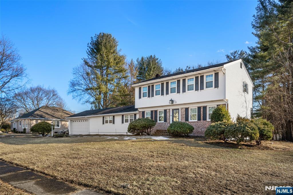 141 Sunset Lane