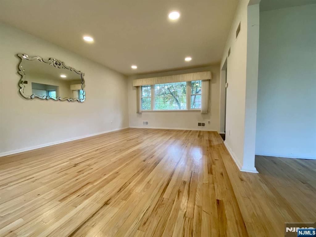 110 Garry Road