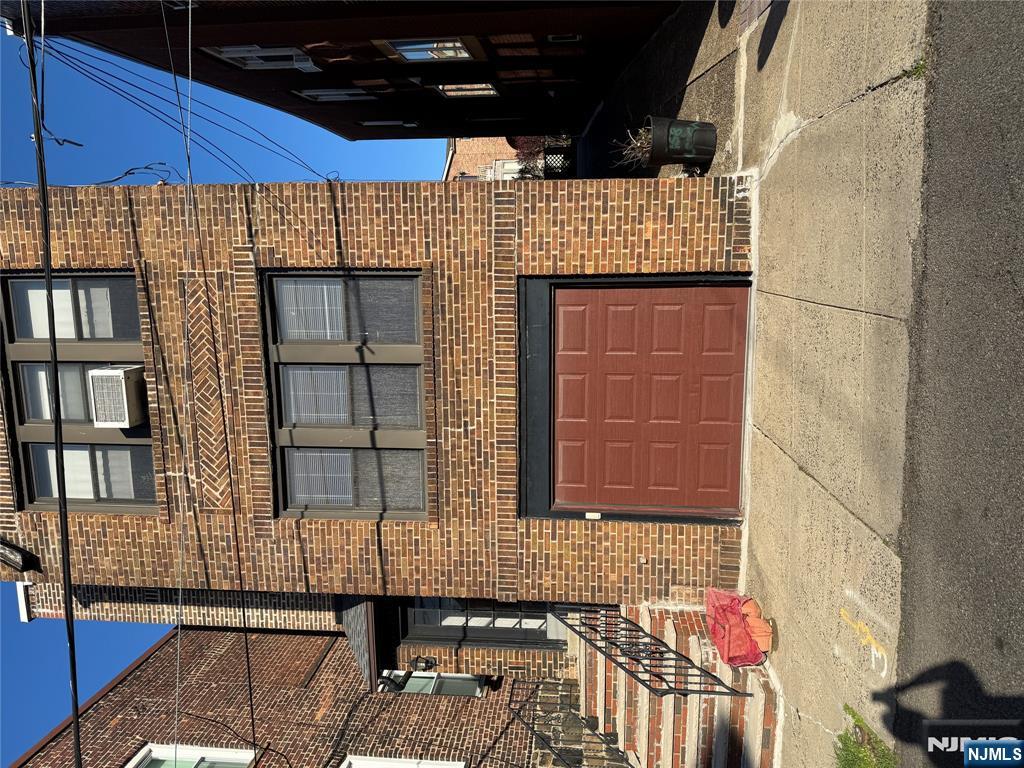 168 Cedar Street 1FL