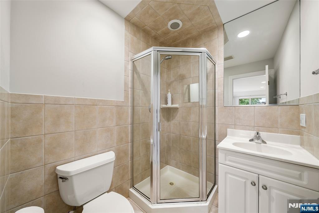 424 E Central B