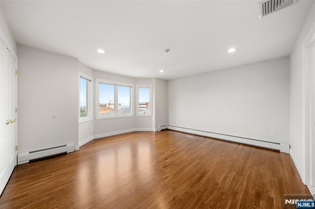 424 E Central B