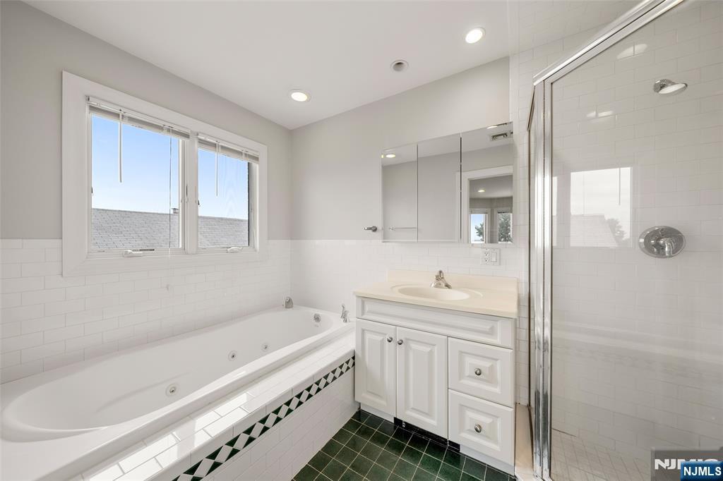 424 E Central B