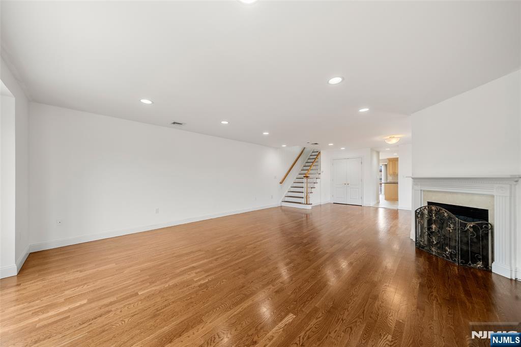 424 E Central B