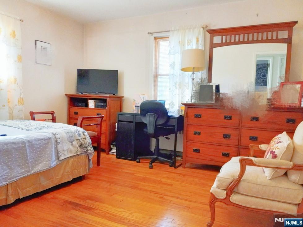 39 Vivyen Street 1st FL