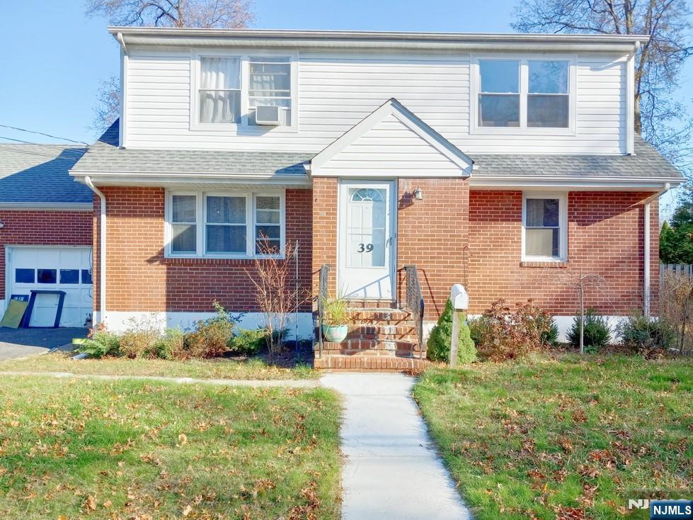 39 Vivyen Street 1st FL