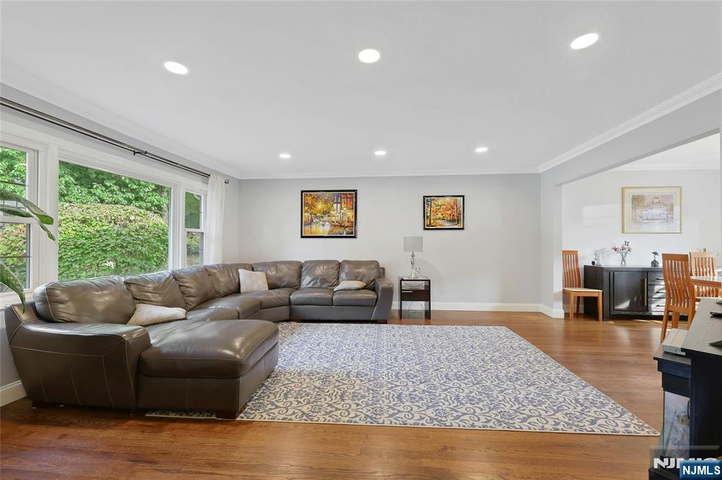 42 Eastbrook Drive