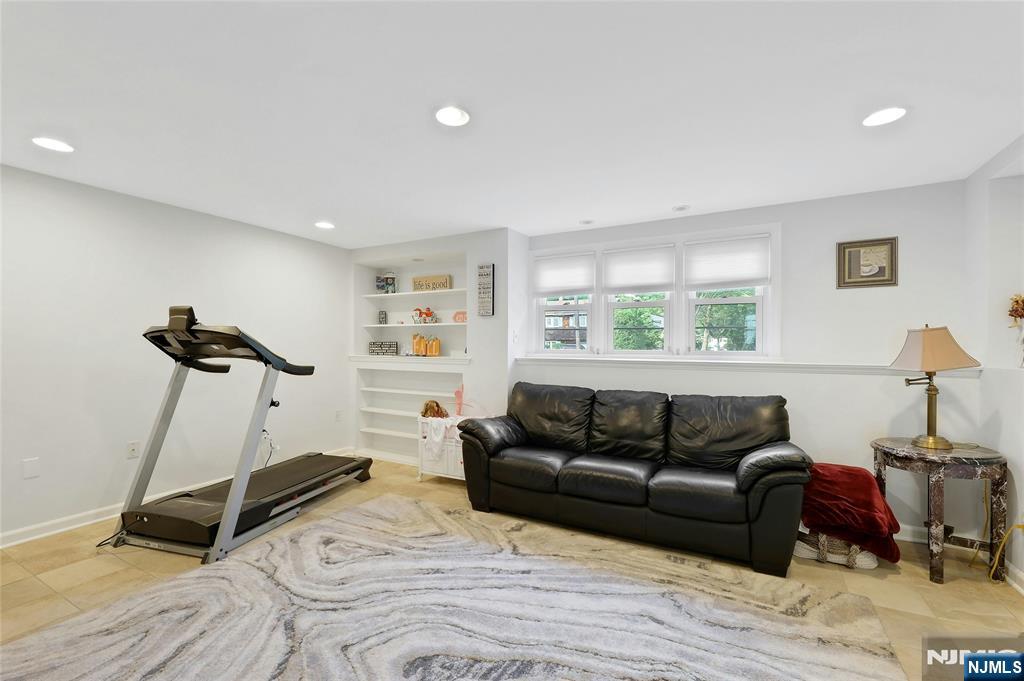 42 Eastbrook Drive
