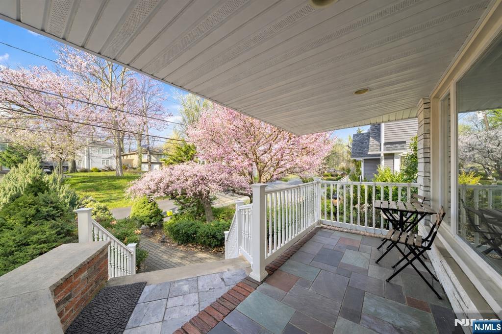 1128 Abbott Boulevard