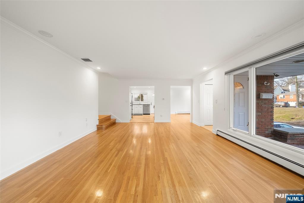 1128 Abbott Boulevard