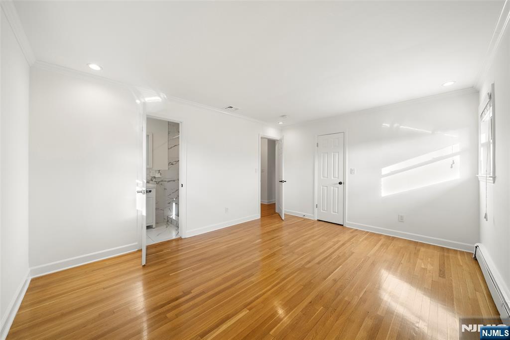 1128 Abbott Boulevard