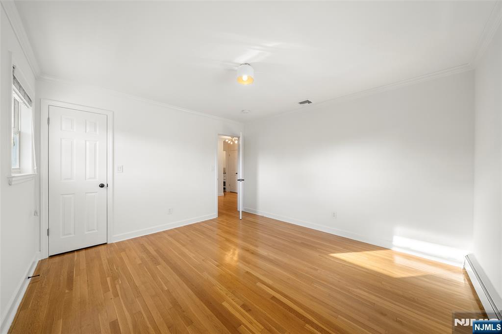 1128 Abbott Boulevard