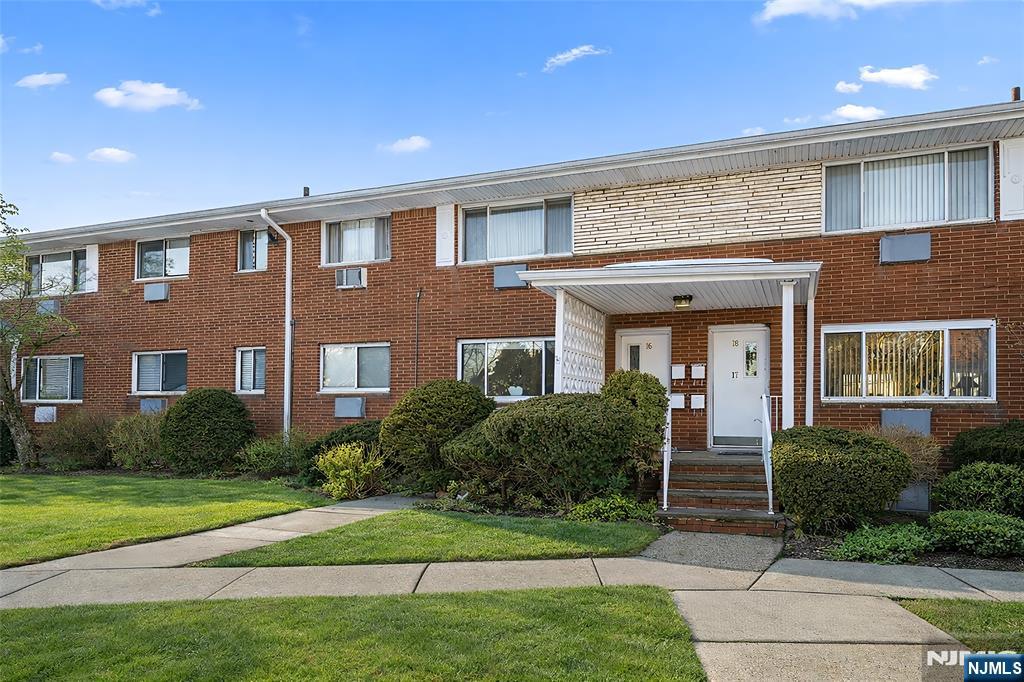 1323 Anderson Avenue 15