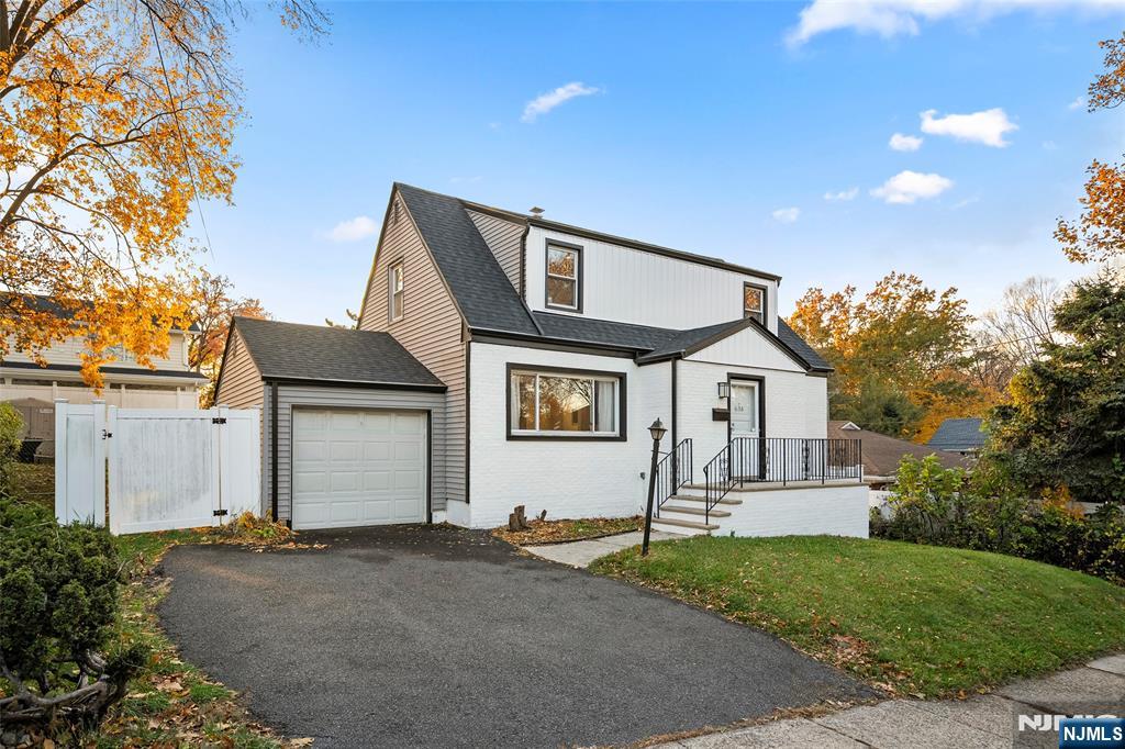 636 Elm Avenue