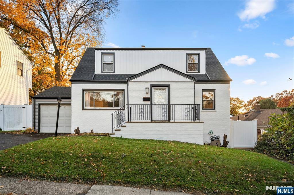 636 Elm Avenue