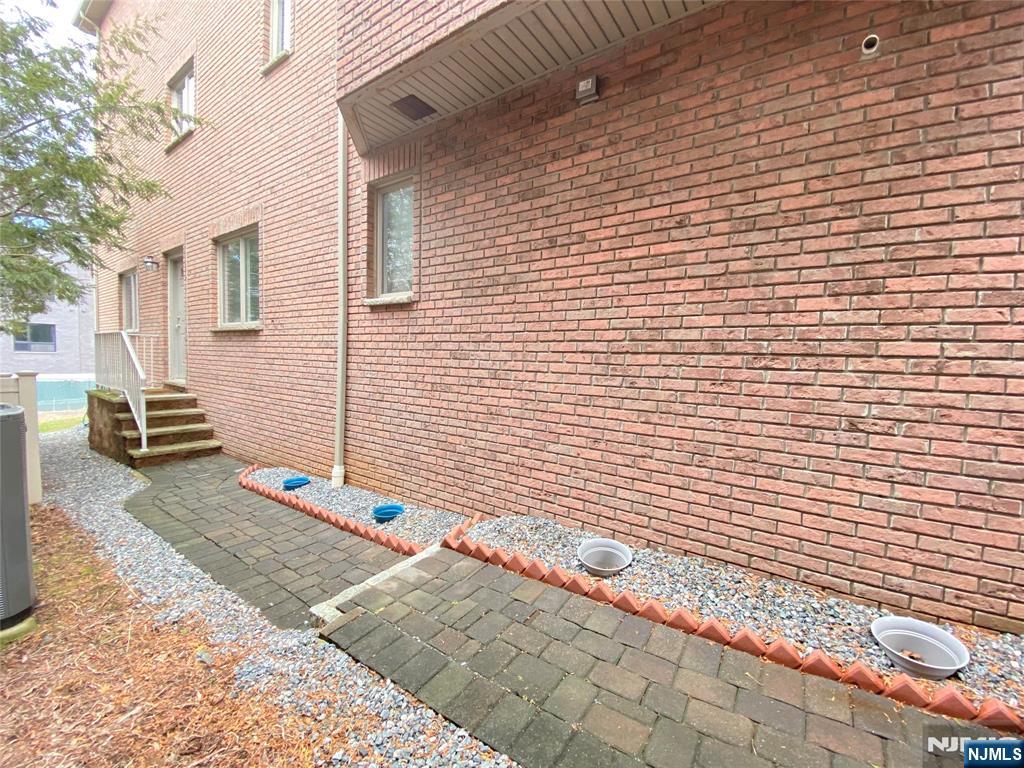517A Lawn Avenue