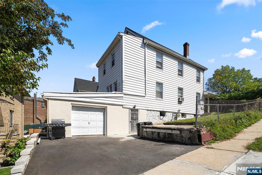 539 Bergen Boulevard