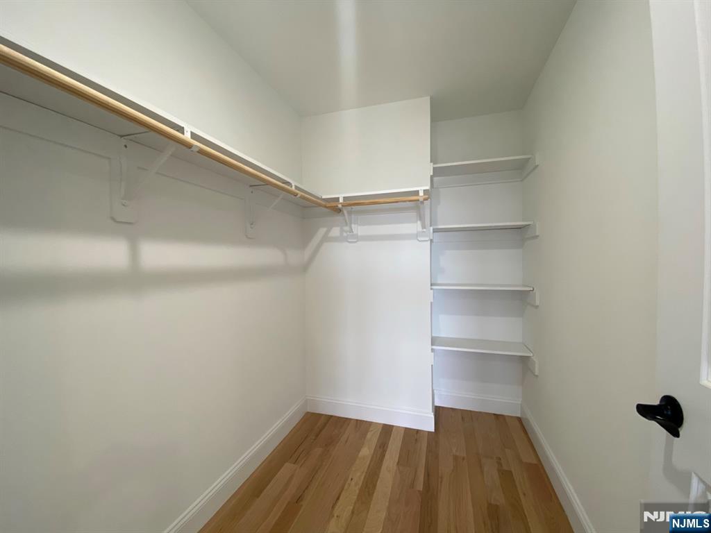 105 Feronia Way 2ND FL