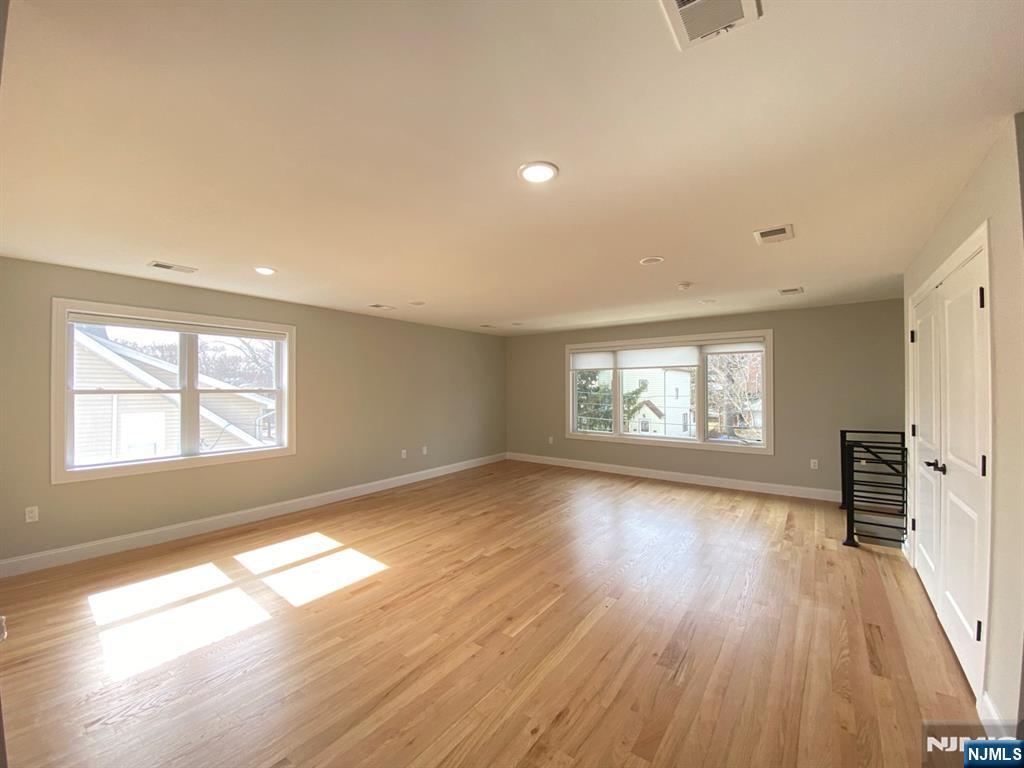 105 Feronia Way 2ND FL