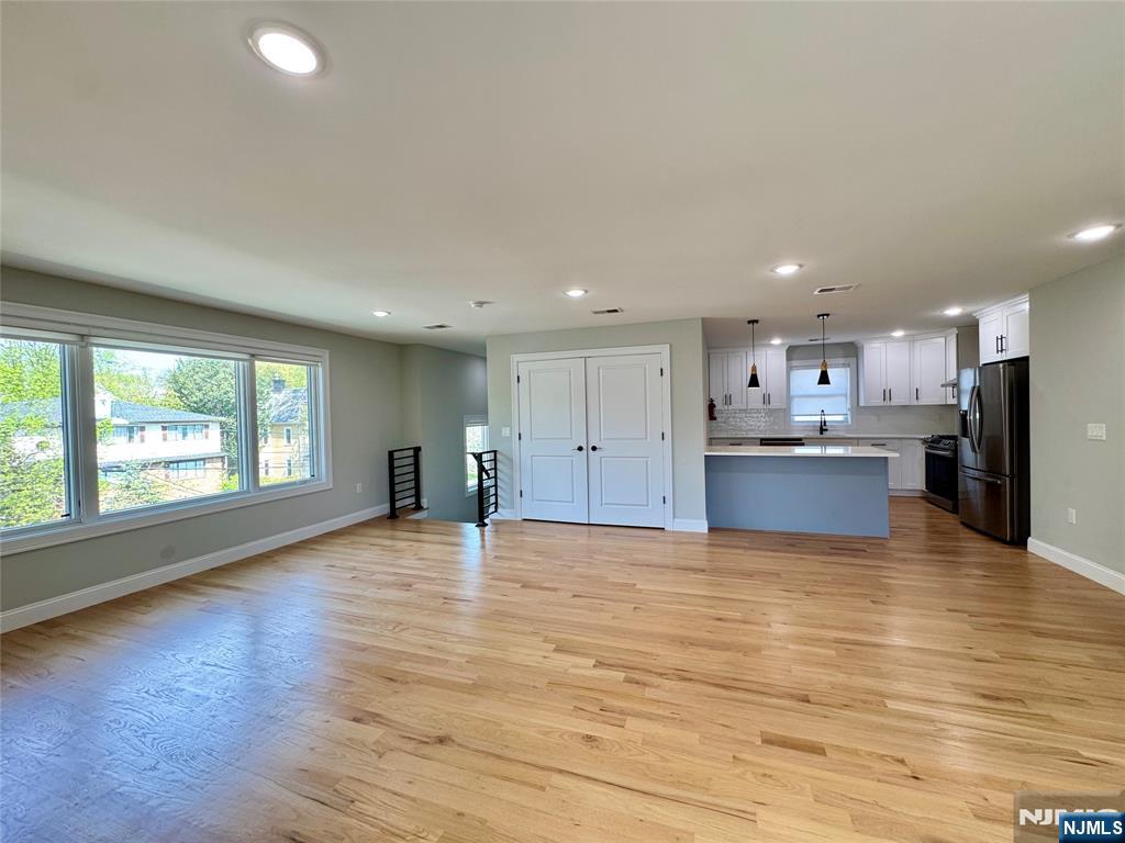 105 Feronia Way 2ND FL